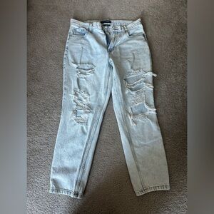 NWOT Aeropostale Distressed Mom Jean Size 10